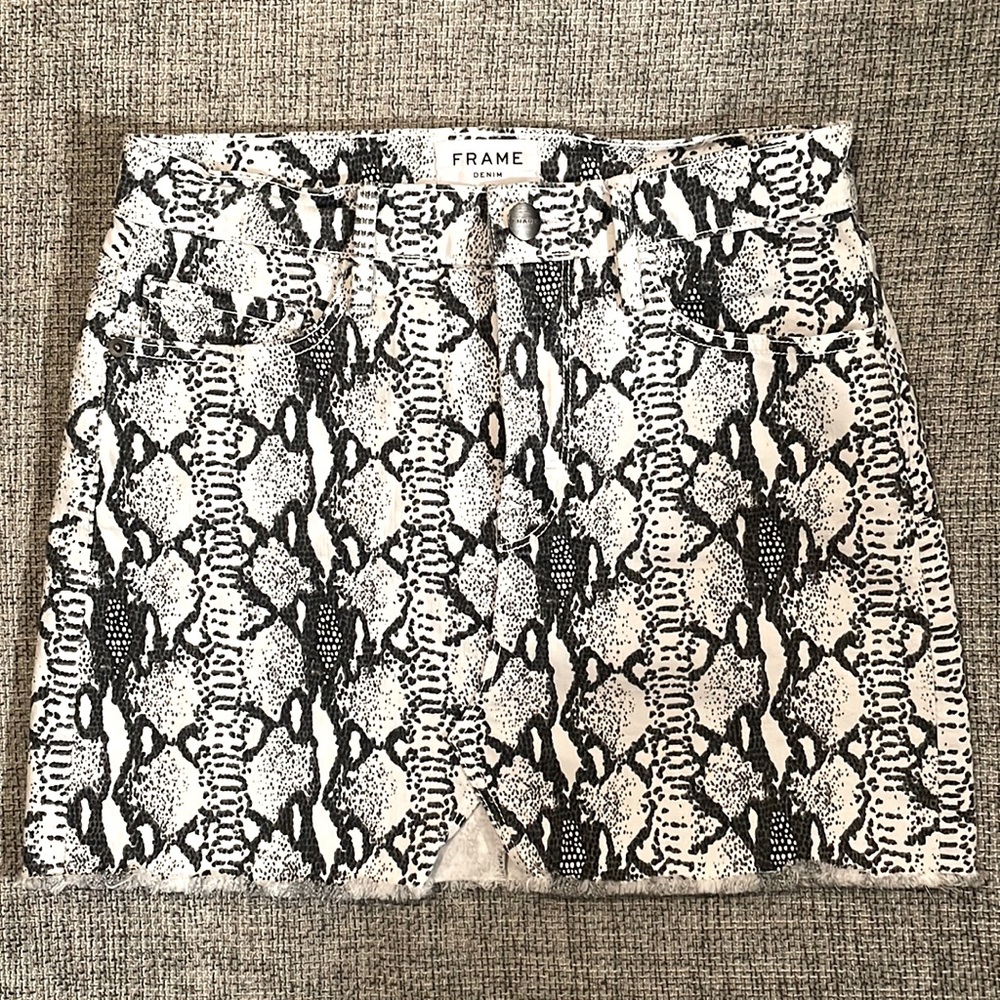 Frame Le Mini Snake Print Denim Skirt W 25